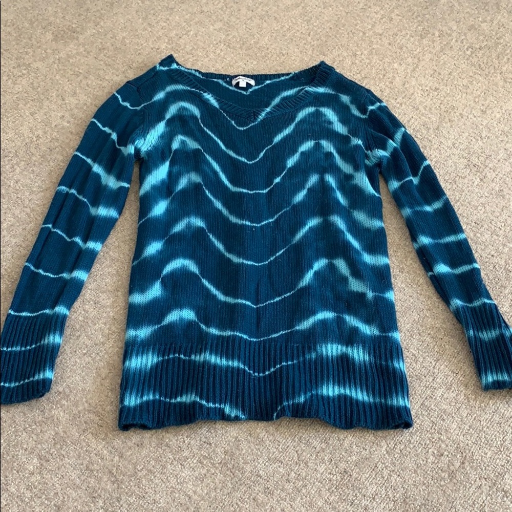 Splendid blue sweater!